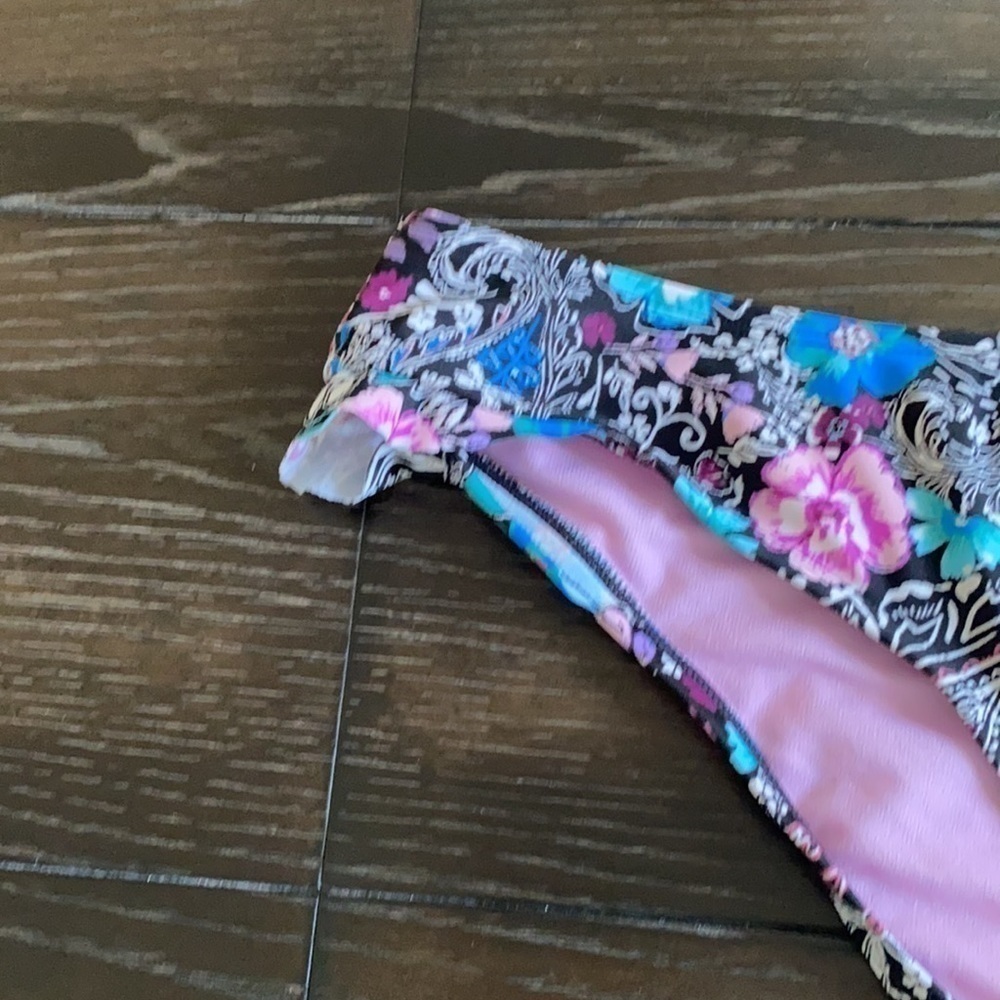Like New Dark Floral hipster Bikini Bottom L - Picture 4 of 11